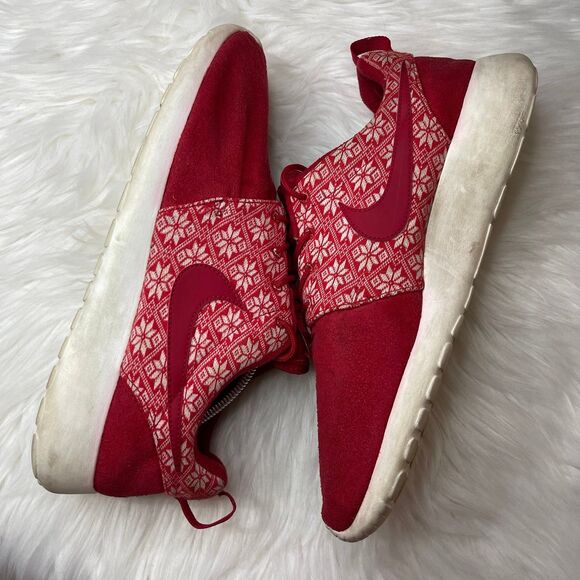 Athletic_Shoes